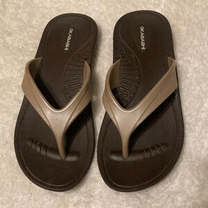 Okabashi Dark Brown and Tan Sandals